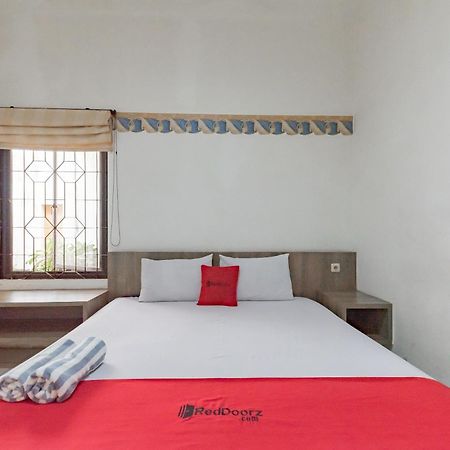 Reddoorz Near Taman Kota Lapang Merdeka Sukabumi Luaran gambar